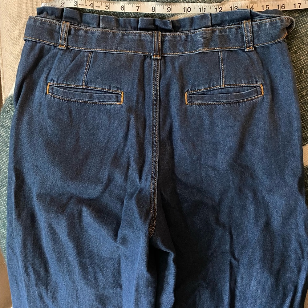 Banana Republic Blue Flare & Wide Leg Jeans - Picture 2 of 3